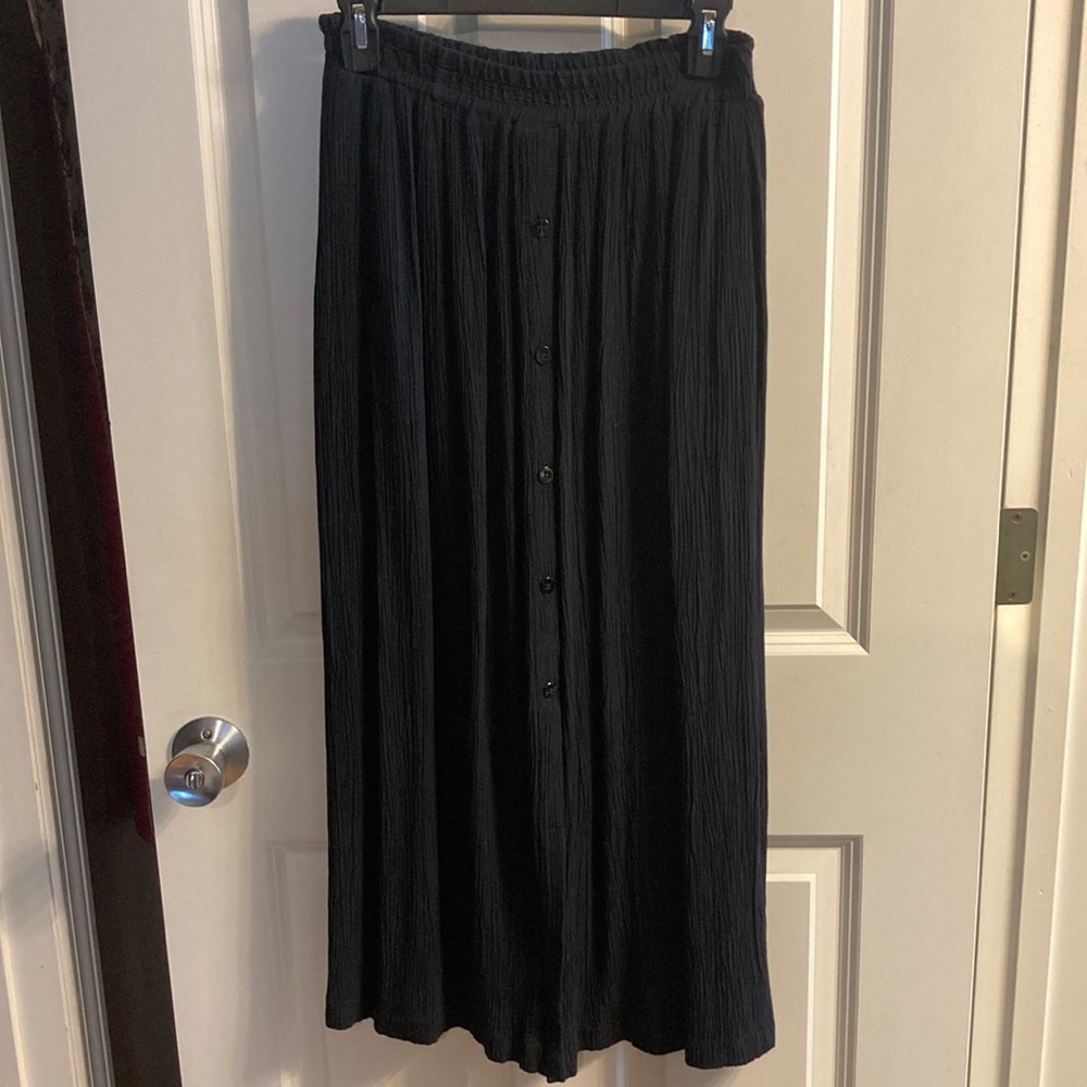 Size Small/Medium Navy Midi Skirt